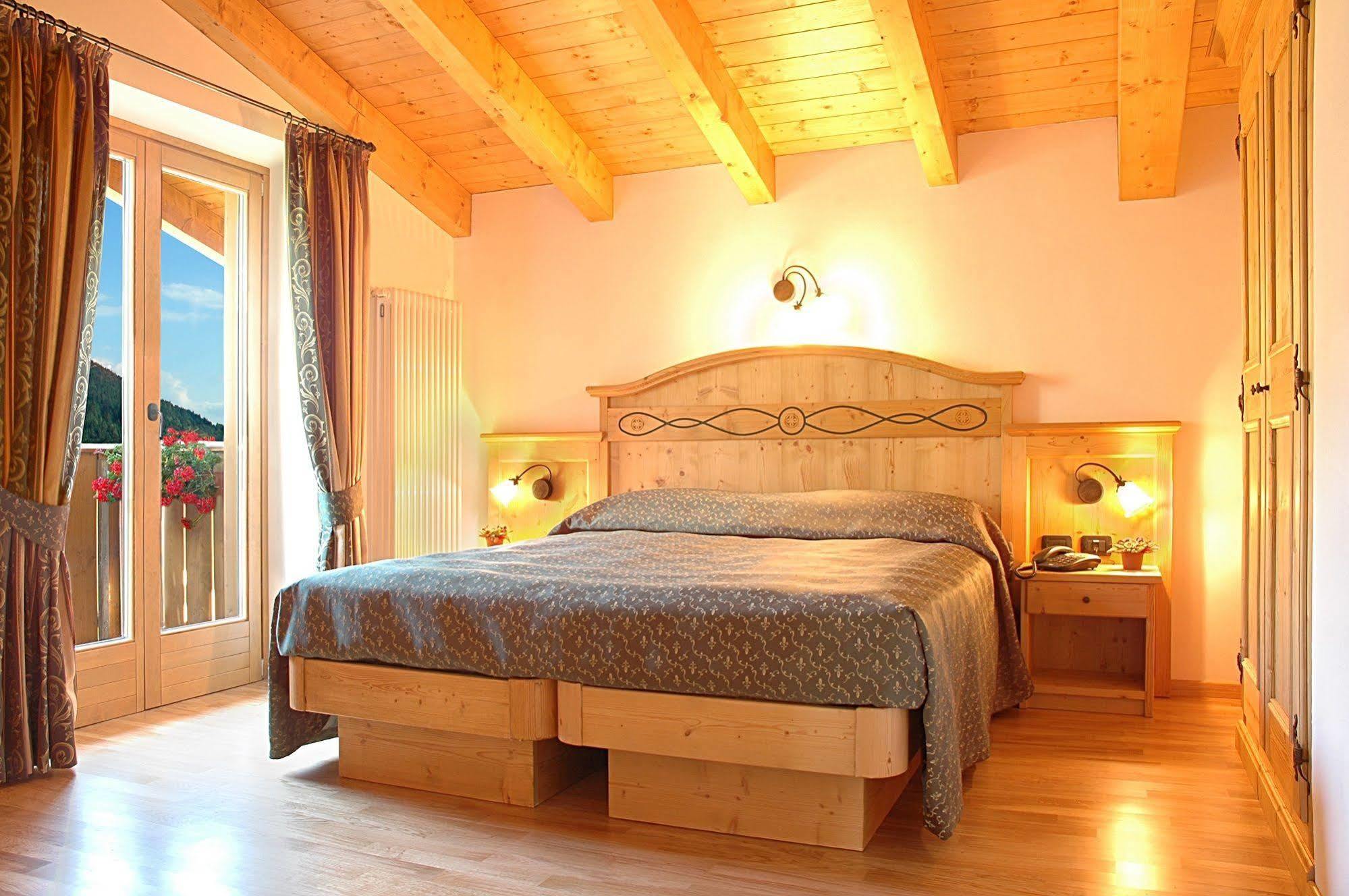 Hotel Garnì La Soldanella 3*